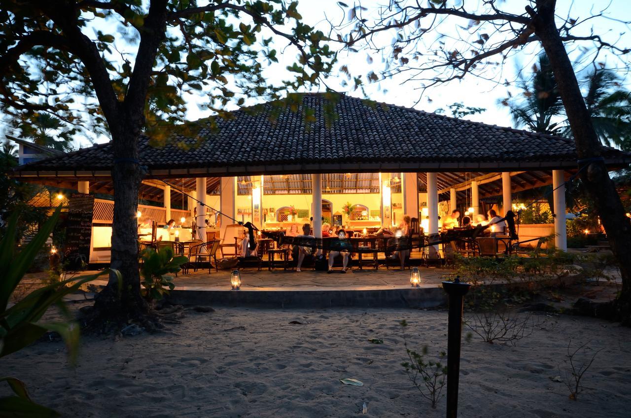 Stardust Beach Hotel Arugam Bay Exterior foto